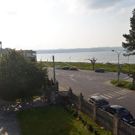 Precioso Atico A Pie De Playa, En Mino. Apartment Bagian luar foto